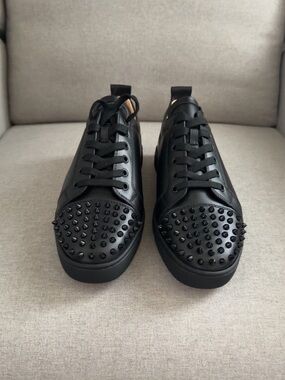 Christian Louboutin
Louis Junior Spikes leather sneakers